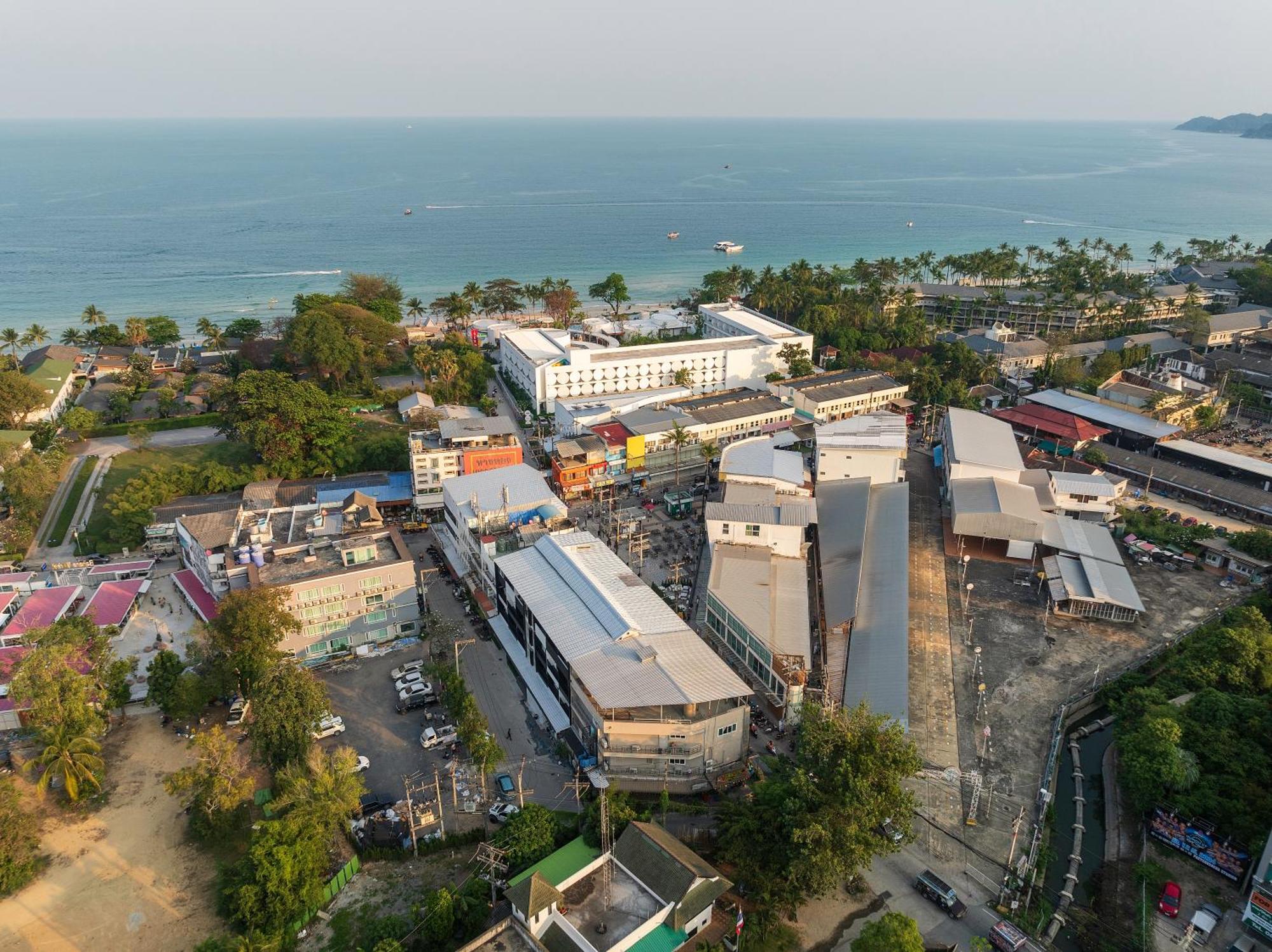 Bedtime Hotel Samui หาดเฉวง ภายนอก รูปภาพ